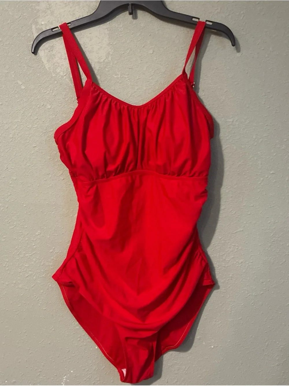 American Threads sleek red